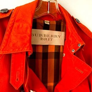 Burberry Mid-length Kensington Trench